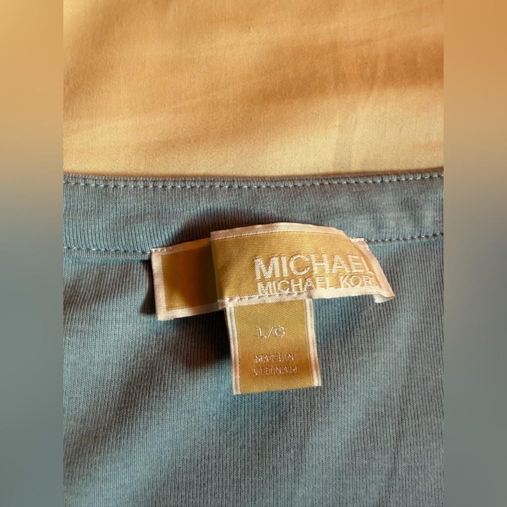 Michael Kors Teal Top‎ - Picture 2 of 7